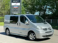 Begagnad Renault Trafic 150 HK (110 kW) 2010 Silver Minibuss
