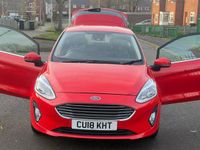 Used Ford Fiesta Zetec 85 HP (62 kW) 2018 Red Hatchback