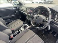Usado VW T-Roc Edition 115 HP (84 kW) 2018 Branco SUV
