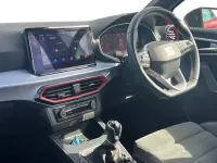 Usado Seat Ibiza FR Sport 110 HP (80 kW) 2022 Vermelho Citadino