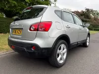 Używany Nissan Qashqai Tekna 141 KM (103 kW) 2008 Srebrny SUV