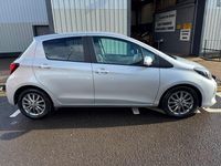 Used Toyota Yaris 90 HP (66 kW) 2017 Silver Hatchback