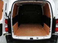 Used Peugeot Partner 100 HP (73 kW) 2022 White MPV