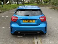 Usado Mercedes A220 AMG 170 HP (125 kW) 2015 Azul Citadino
