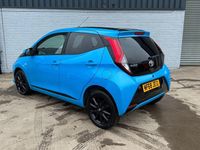 Used Toyota Aygo x-press 2018 Blue Hatchback