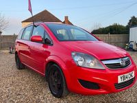 Used Vauxhall Zafira 120 HP (88 kW) 2014 Red MPV