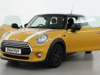 Used Mini Cooper Hatch 136 HP (100 kW) 2014 Orange Hatchback