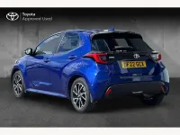 Second-hand Toyota Yaris Hybrid Design 116 CP (85 kW) 2022 Albastru Hatchback