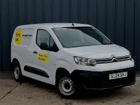Used Citroën Berlingo 100 HP (73 kW) 2024 White MPV