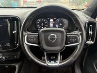 Used Volvo XC40 R-Design 156 HP (114 kW) 2018 White SUV