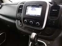 Begagnad Renault Trafic 2020 Silver Minibuss