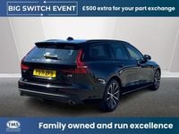 Usado Volvo V60 Momentum 2021 Preto Carrinha