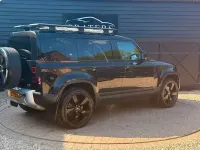 Used Land Rover Defender HSE 300 HP (220 kW) 2024 SUV