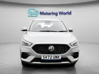 Usado MG ZS Excite 106 HP (77 kW) 2023 Prateado SUV