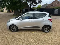 Used Hyundai i10 Premium 87 HP (63 kW) 2015 Silver Hatchback