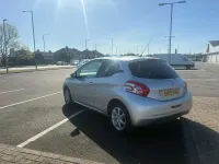 Used Peugeot 208 Style 2015 Silver Hatchback