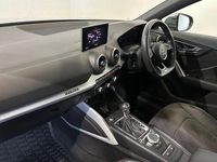 Usado Audi SQ2 Design 300 HP (220 kW) 2019 Prateado SUV
