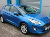 Begagnad Ford Fiesta Zetec 100 HK (73 kW) 2019 Blå Halvkombi