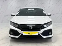 Begagnad Honda Civic SR 126 HK (92 kW) 2018 Vit Halvkombi