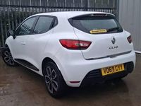 Usado Renault Clio IV Play 90 HP (66 kW) 2019 Branco Citadino