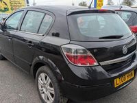 Second-hand Vauxhall Astra Design Edition 138 CP (101 kW) 2008 Negru Hatchback