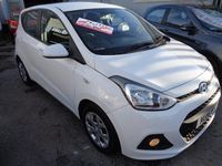 Used Hyundai i10 SE 67 HP (49 kW) 2014 White Hatchback
