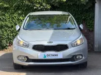 Used Kia Ceed 126 HP (92 kW) 2015 Silver Hatchback