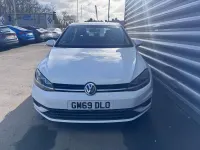 Begagnad VW Golf VII S 115 HK (84 kW) 2020 Vit Halvkombi