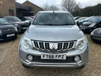 Used Mitsubishi L200 178 HP (130 kW) 2017 Silver Pickup