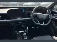 Nouă Audi A6 e-tron S-Line 269 kW (367 CP) 2025 Negru Break