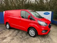 Used Ford Transit Custom Limited 130 HP (95 kW) 2022 Red Van