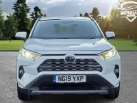 Used Toyota RAV4 218 HP (160 kW) 2019 White SUV
