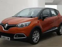 Used Renault Captur Dynamique 90 HP (66 kW) 2015 Orange/black SUV