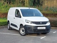 Second-hand Peugeot Partner Premium 131 CP (96 kW) 2023 Alb Monovolum