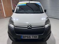 Used Citroën Berlingo 75 HP (55 kW) 2016 White MPV
