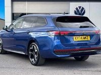 Begagnad VW Passat R-line 204 HK (150 kW) 2024 Blå Kombi