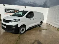 Gebraucht Vauxhall Vivaro 100 PS (73 kW) 2023 Weiß Van / Kleinbus