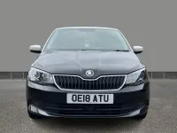 Usado Skoda Fabia Colour Edition 95 HP (69 kW) 2018 Preto Citadino