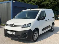Used Citroën Berlingo 100 HP (73 kW) 2022 White MPV