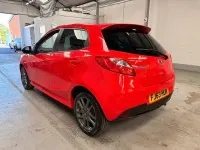 Usado Mazda 2 Edition 2013 Vermelho Citadino