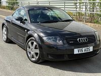Begagnad Audi TT Design 225 HK (165 kW) 2000 Svart Sportkupé