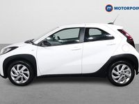 Used Toyota Aygo X PURE 2023 White SUV