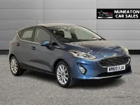 Używany Ford Fiesta Titanium 100 KM (73 kW) 2020 Niebieski Hatchback