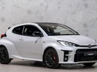 Used Toyota Yaris 272 HP (200 kW) 2021 White Hatchback