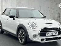 Usado Mini Cooper S Exclusive 189 CV (139 kW) 2020 Plateado Utilitario