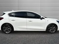 Used Ford Focus ST-Line 123 HP (90 kW) 2024 Frozen white Hatchback