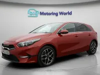 Usado Kia Ceed 158 HP (116 kW) 2022 Vermelho Citadino