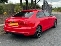 Used VW Jetta SE 140 HP (102 kW) 2011 Red Sedan