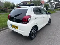 Used Peugeot 108 Allure 82 HP (60 kW) 2015 White Hatchback