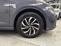 Second-hand VW Polo Life 95 CP (69 kW) 2024 Gri Hatchback